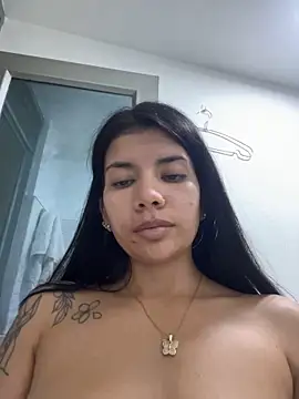 Isabella__naugthy - Fuck me with 4 fingers, my big pussy