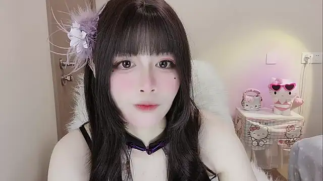 -zhuzhu-999- - 虽然我出身寒门，可是也顶不住这么热呀🥵🥵🥵