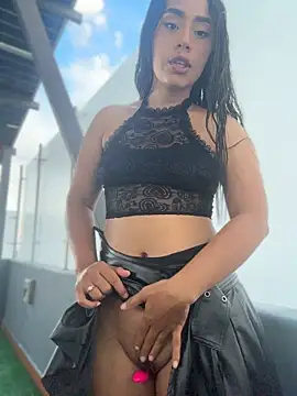 Sara-Castillo - FUCK COCK IN THE DRESSING ROOM (RISKY)
