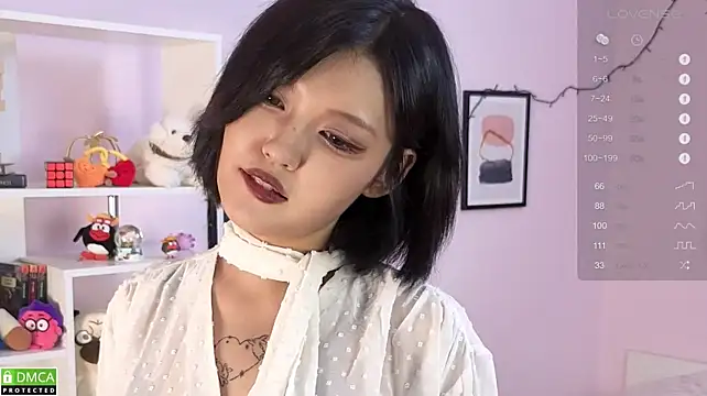 JaniceRobinson - Lick fingers sloooowly + eye contact