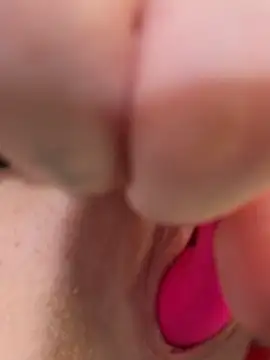 RosalindSherlock - show n pet my wet pussy