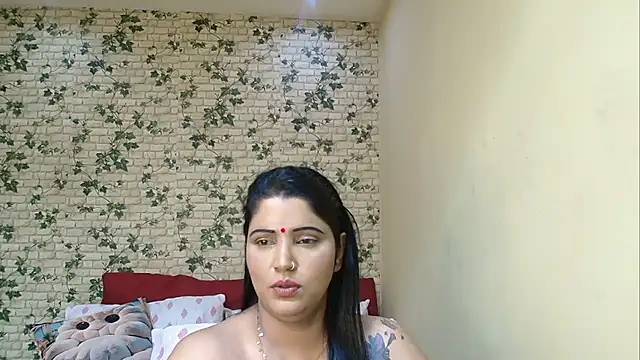 XIndianintimacy - it takes a real man to make me cum