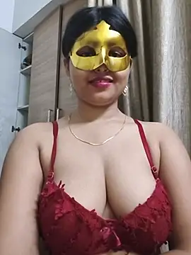 Desi_seductress - TITS FUCK PUBLIC