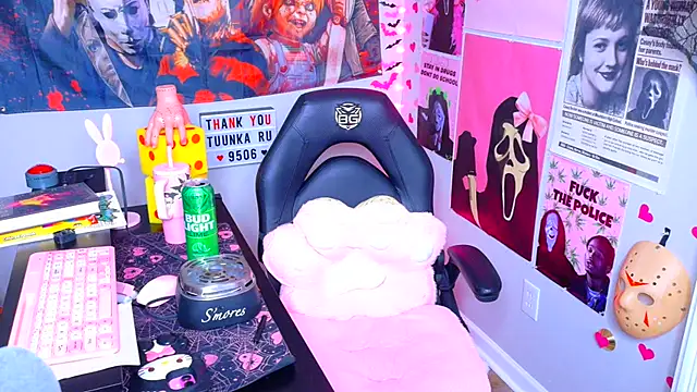 Spookiebaddie - get me naked!😇 + oil