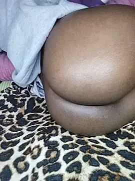 Melaninchoco - Big squirt and anal