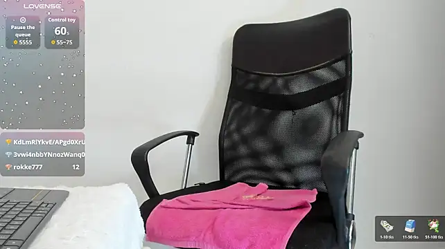 OliviaBurning - TEASE MY PUSSY UNTIL I’M WET💧