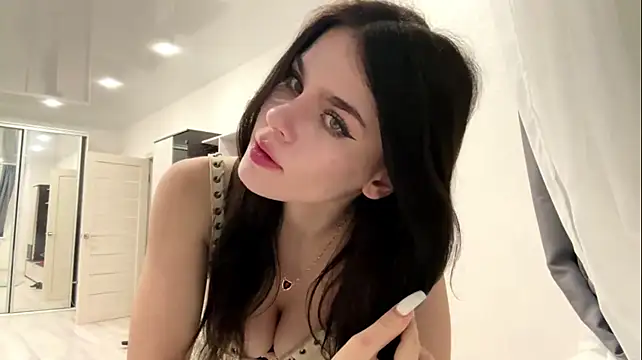 JeniceSourwine - Show my hot outfit:)
