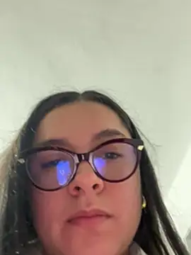 Alice_Kroos - Show tits