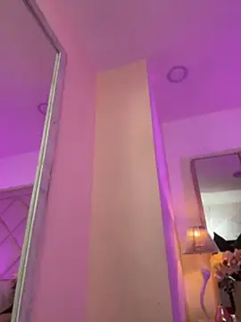 AliciaRoux - Pussy spread & clit play