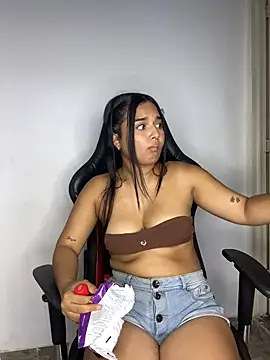 Barbie_scarlett - control 3 min + finger in ass + plug