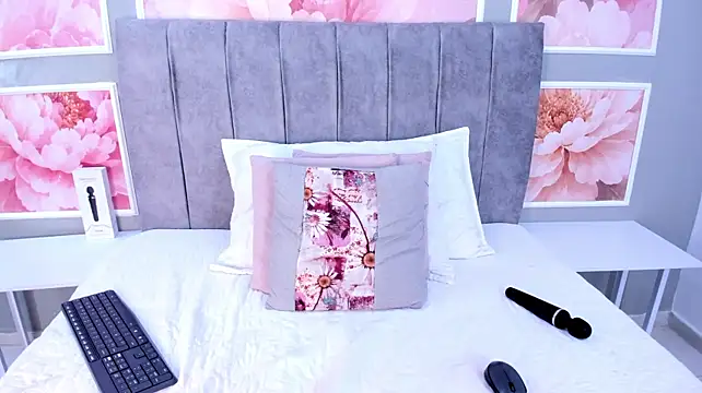Stacey_white_ - NAKED FOR YOU