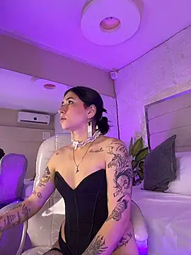 Valentinarose__ - ice on my tits 😍🥵