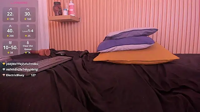 Layla_arabelle - doggy no panty