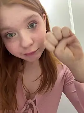 Freaky__Nikki - shake tits :3