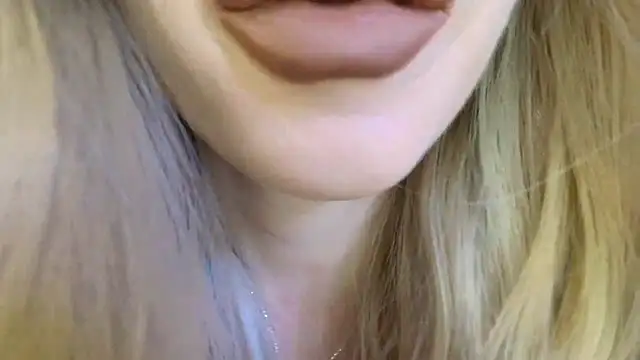Velvet_kissx - How about some wetness?Booom 💦 😈 👄 🎇