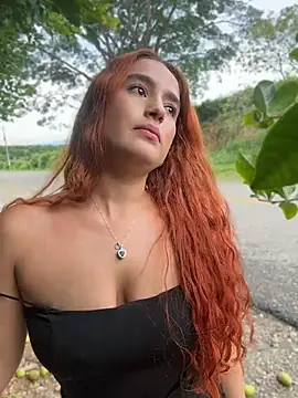 Isabella_ferrer99 - Thick saliva on the tits