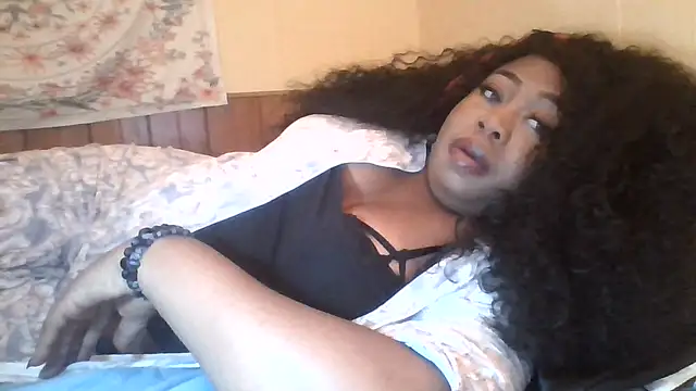 Angeliquebelcali - suck up the dildo