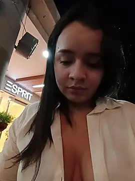 Julieth_hot-69 - Plug in ass