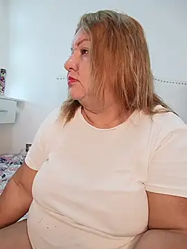 HORNY_MATURE25 - Wet my pussy and naked