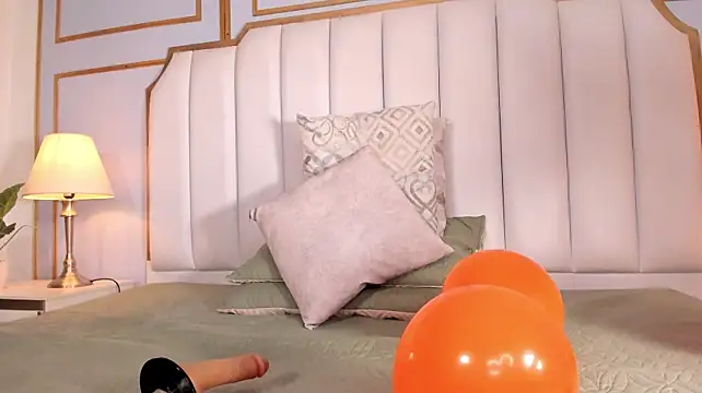 Kataleya_west - A SURPRISE BOMB EXPLODES