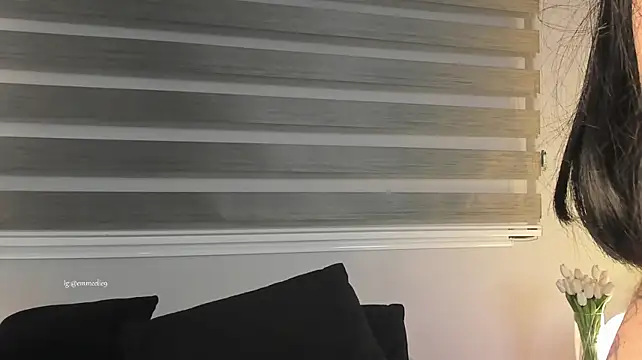 Emma__clark_ - tease with my boobies