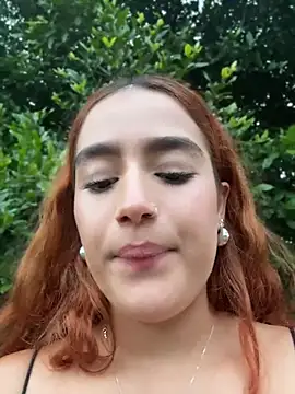 Isabella_ferrer99 - Thick saliva on the tits