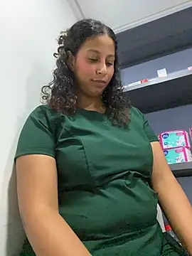 Chloefixxx - WE NEED TO SEE U PLAY WITH UR TITS