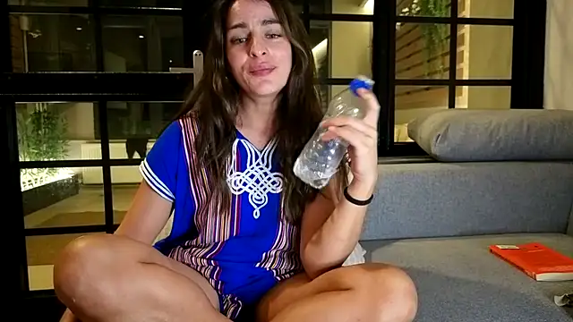 Camii2244 - ride pillow and long ass tease