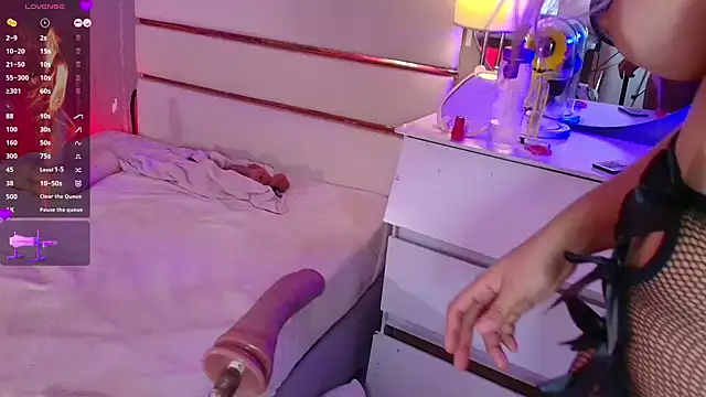 Sheerly - Ride a dildo