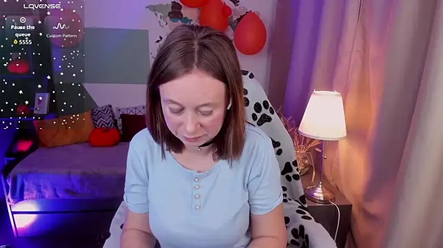 Brooke_lover - show tits closer ;)