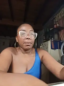 ChanneldelaCroix - SHOW BOOBS😈