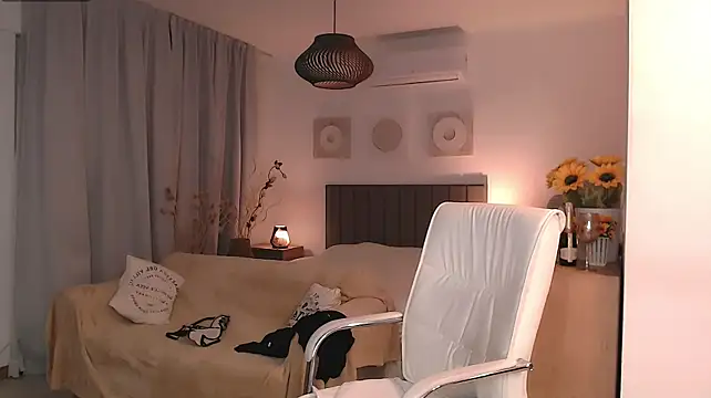 Tilly_Eliot - cam show