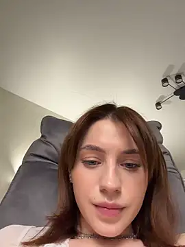 Camilla_Railian - Please and tease that pussy 🍓🍓🍓
