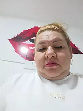 HORNY_MATURE25 - Wet my pussy and naked