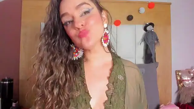 GinnaGrece - a surprise candy
