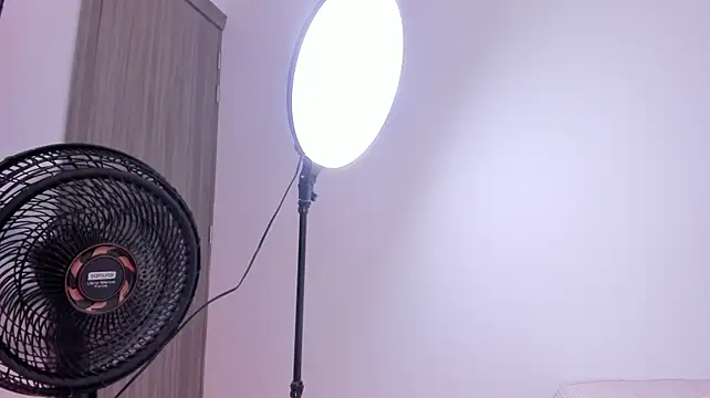 KendraBadgirl - FULL NAKED + BLOWJOB