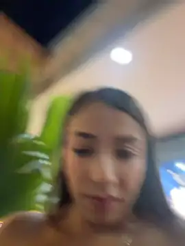 Hall_16 - Remove panty in mall