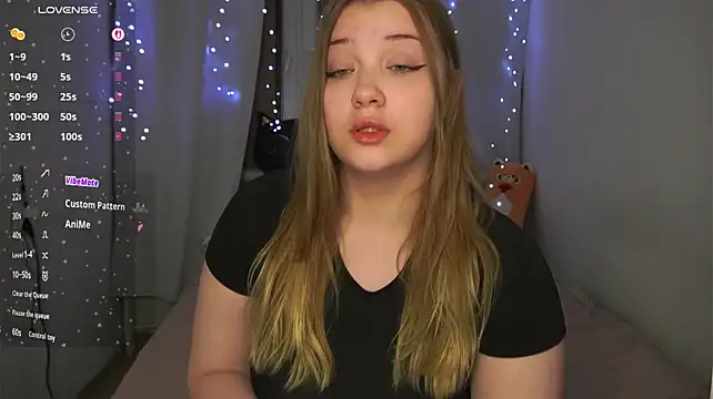 CuteSharloti - get me naked on 10 min <3