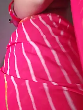 Pia-gupta - suck nipple