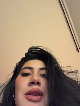 Clarachanelricek - PLAY PUSSY WITH FIEMGERS AND CUMM
