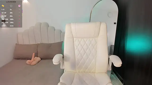 AmberLewis_ - Full Naked + Spanks Ass