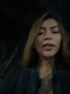 Zoe_addiction - Free tits on the street+ doorling