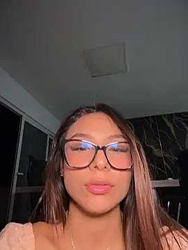 Amira_cute2 - domi on clit+ controltoy 2min