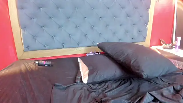 RosyRoos - ALL NAKED + SPANK PADDLE 💖🔥
