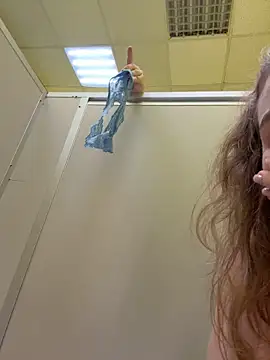 RussianWoman - bend over+spread ass IN PANTIES🍑