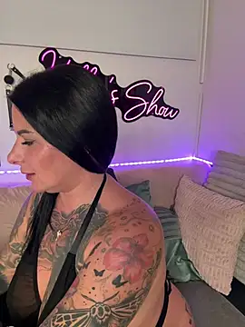 InKed-Kathy - spit on 🍒 + fuck 🍒 mit dildo + 📽️ LT