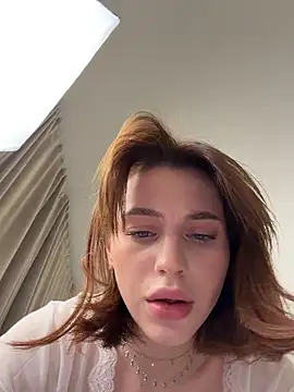Camilla_Railian - Please and tease that pussy 🍓🍓🍓
