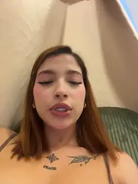 Sophie_valencia - FUCK COCK IN THE DRESSING ROOM (RISKY)