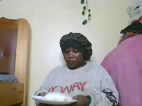 Pretty-pussy7 - pretty and playfull tonight come say hi