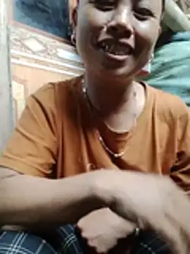 Note2006a - Show ngực 🥰